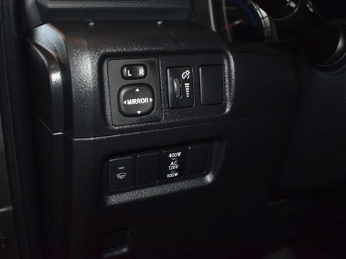 Used 2017 Toyota 4Runner SR5 AWD/4WD image 20