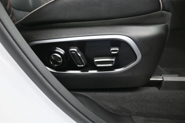 Used 2025 Jeep Grand Cherokee Summit AWD/4WD image 28