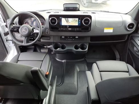 New 2026 Mercedes-Benz Sprinter 2500 image 27