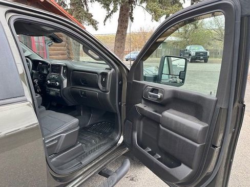 Used 2022 GMC Sierra 2500 Pro w/ Convenience Package image 27