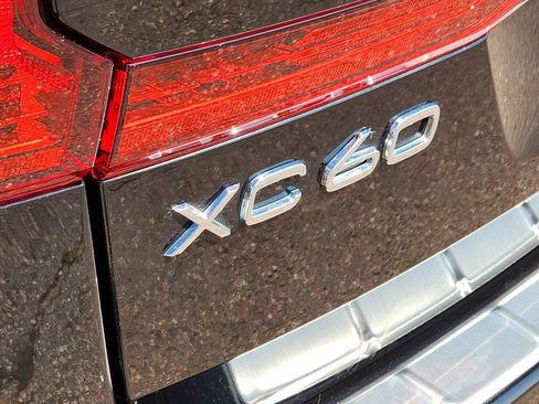 Used 2024 Volvo XC60 T8 Plus w/ Protection Package Premier AWD/4WD image 31