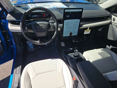 New 2025 Ford Mustang Mach-E Premium image 15
