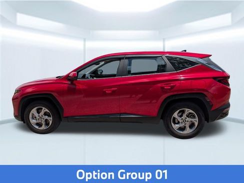 Used 2022 Hyundai Tucson SE FWD image 2