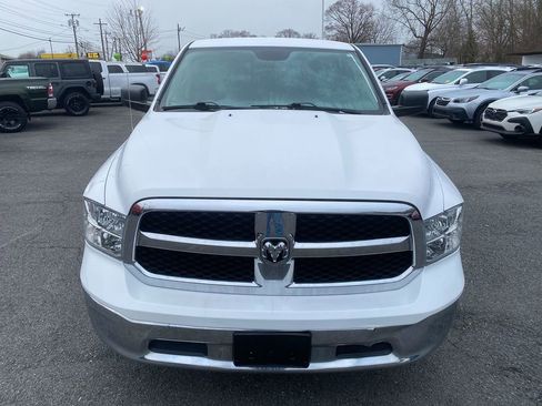 Used 2019 RAM 1500 Classic SLT image 3