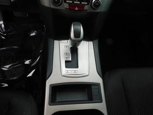 Used 2010 Subaru Legacy 2.5i AWD/4WD image 15