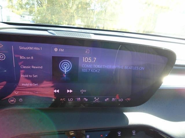 Certified 2026 Buick Enclave Avenir w/ Super Cruise Package AWD/4WD image 11