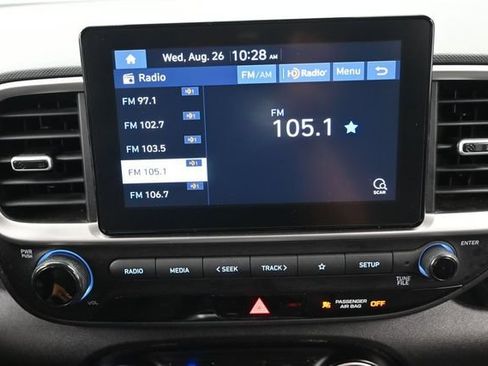 Used 2022 Hyundai Venue SE FWD image 19