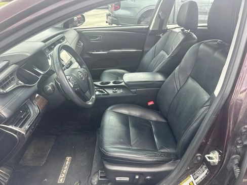 Used 2013 Toyota Avalon XLE Touring FWD image 4