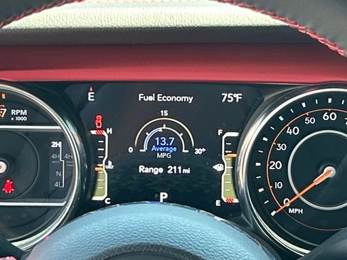 Used 2023 Jeep Gladiator Rubicon w/ LED Lighting Group AWD/4WD image 11