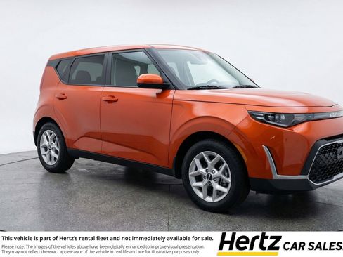 Used 2025 Kia Soul LX w/ LX Technology Package image 1