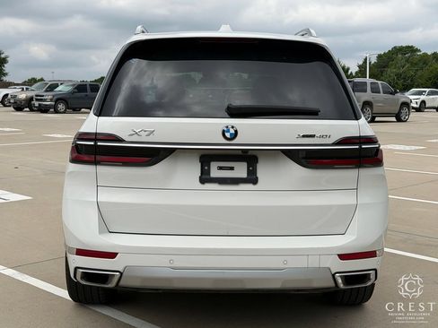 Used 2026 BMW X7 xDrive40i AWD/4WD image 7