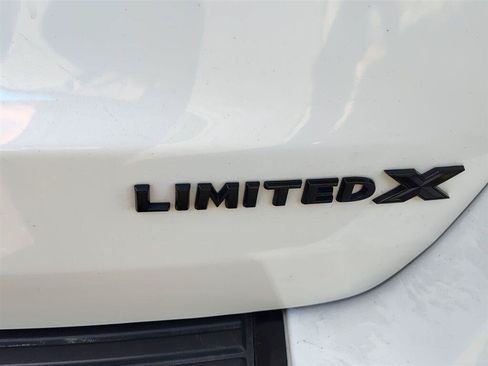 Used 2021 Jeep Grand Cherokee Limited AWD/4WD image 3