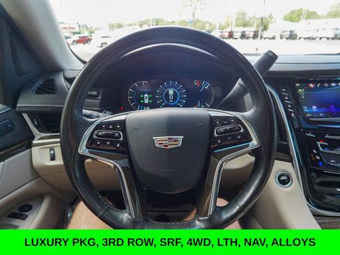 Used 2020 Cadillac Escalade Luxury AWD/4WD image 26