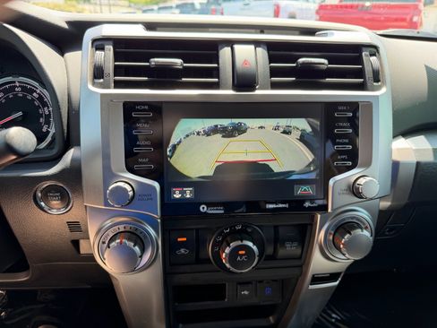 Used 2022 Toyota 4Runner TRD Sport w/ Technology Package AWD/4WD image 11