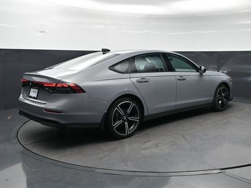 Used 2026 Honda Accord SE image 5