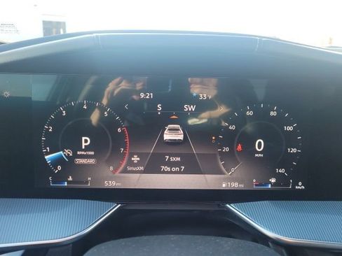 Certified 2025 Nissan Murano SL image 16