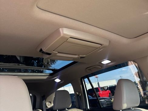 Used 2021 Honda Pilot Elite image 10