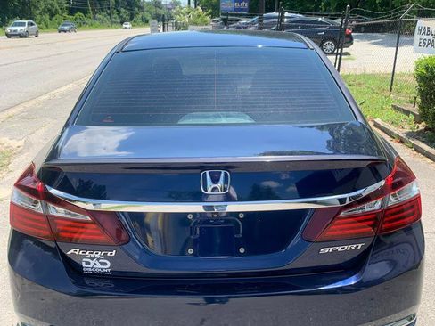 Used 2017 Honda Accord Sport image 5