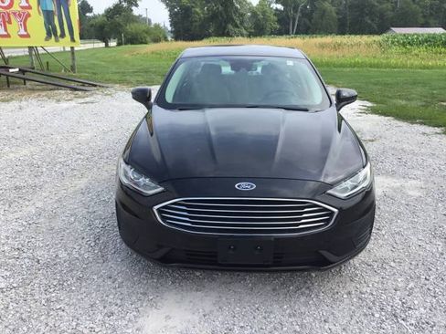 Used 2019 Ford Fusion SE AWD/4WD image 8