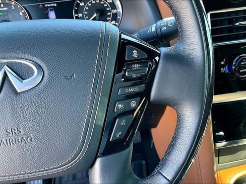 Used 2024 INFINITI QX80 Sensory AWD/4WD image 19