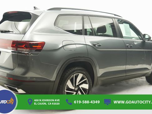 Used 2024 Volkswagen Atlas SE FWD image 6