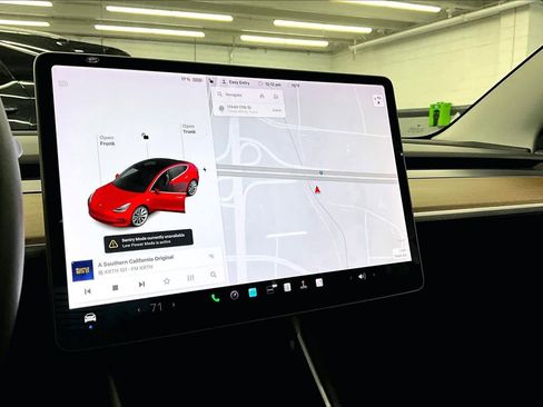 Used 2020 Tesla Model 3 Long Range image 33