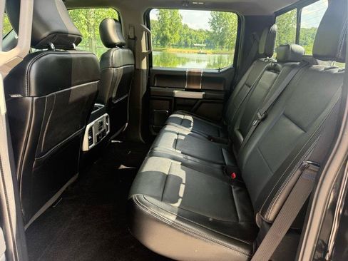 Used 2017 Ford F150 Lariat w/ Equipment Group 502A Luxury AWD/4WD image 17