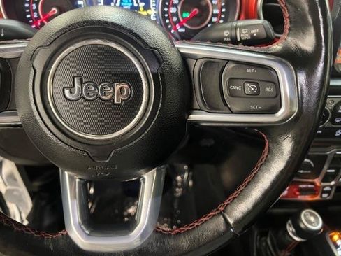 Used 2021 Jeep Wrangler Unlimited Rubicon AWD/4WD image 16