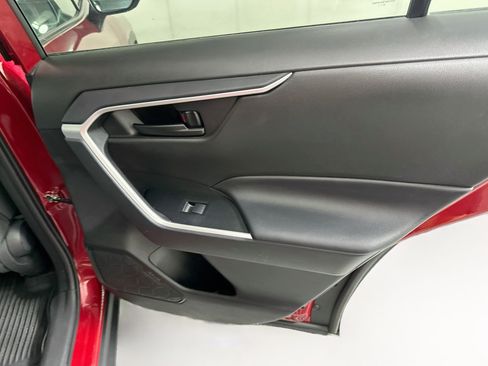 Used 2025 Toyota RAV4 LE FWD image 29