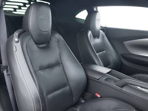 Used 2010 Chevrolet Camaro SS w/ RS Package RWD image 28