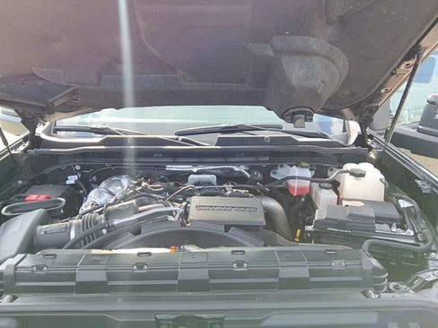 Certified 2025 Chevrolet Silverado 2500 High Country w/ High Country Premium Package AWD/4WD image 9