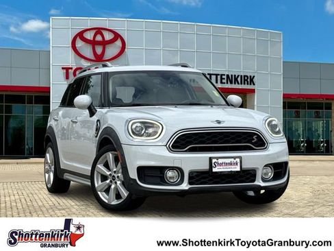 Used 2018 MINI Cooper Countryman S FWD image 1
