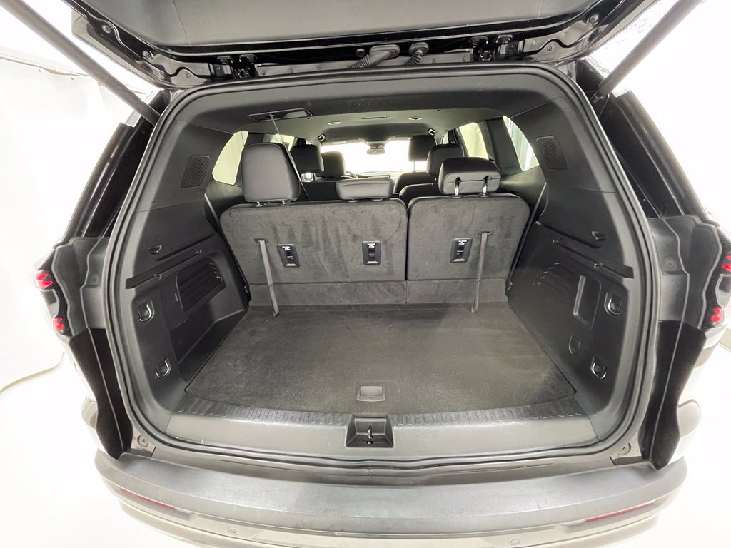 Used 2024 GMC Acadia AT4 AWD/4WD image 6