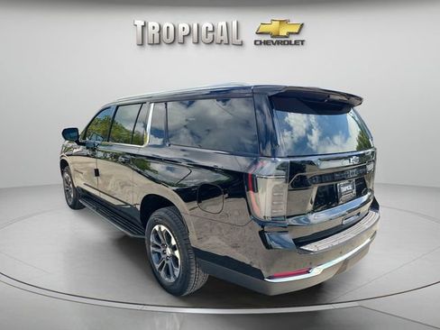 New 2026 Chevrolet Suburban LT w/ Comfort Package RWD image 3