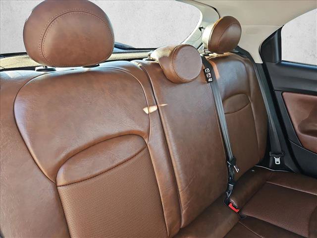 Used 2016 FIAT 500X Lounge FWD image 13