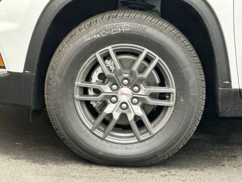 New 2026 GMC Acadia Elevation FWD image 27