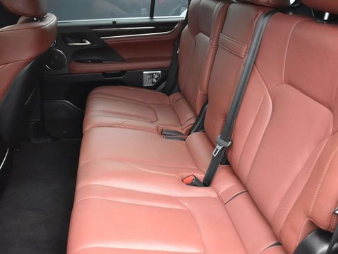 Used 2021 Lexus LX 570 4WD w/ Sport Package image 23