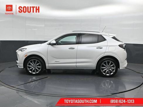 Used 2025 Buick Encore GX Avenir w/ Avenir Convenience Package AWD/4WD image 7