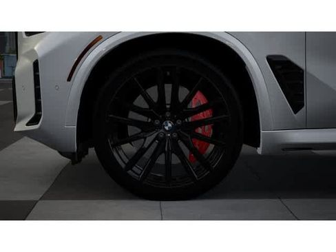 New 2026 BMW X5 xDrive40i w/ M Sport Package AWD/4WD image 7