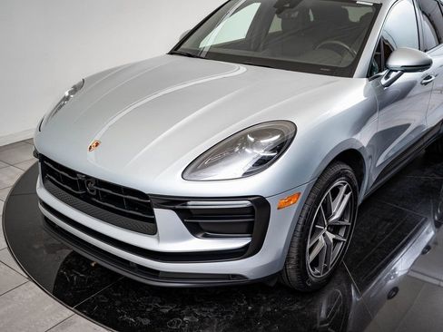 Used 2023 Porsche Macan image 14