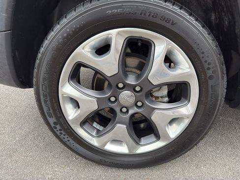 Used 2020 Jeep Compass Limited AWD/4WD image 9