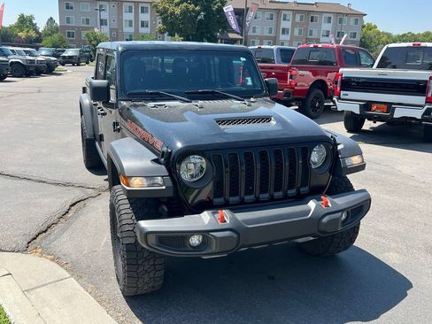 Used 2023 Jeep Gladiator Mojave w/ Cold Weather Group AWD/4WD image 5