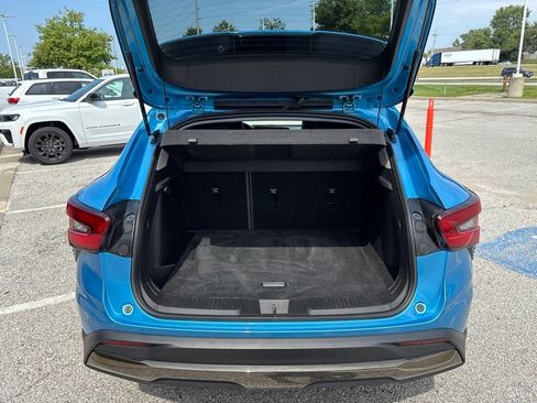 Used 2025 Chevrolet Trax ACTIV w/ Sunroof Package FWD image 15