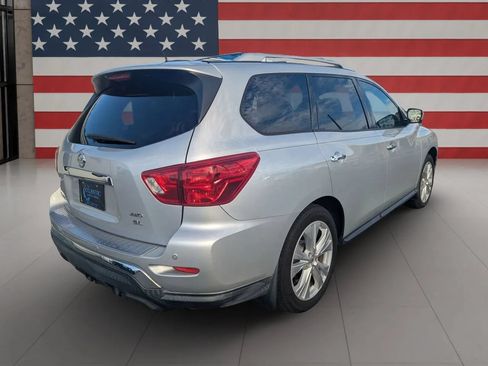 Used 2018 Nissan Pathfinder SL w/ SL Premium Package AWD/4WD image 7