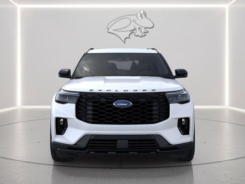 New 2026 Ford Explorer ST-Line w/ ST-Line Street Pack image 8