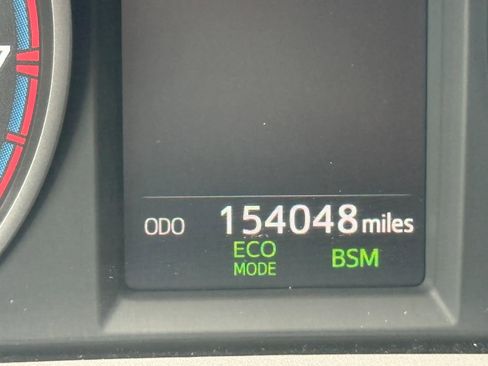 Used 2018 Toyota RAV4 XLE FWD image 10