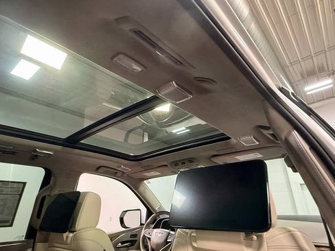 Used 2021 Cadillac Escalade ESV Sport Platinum image 68