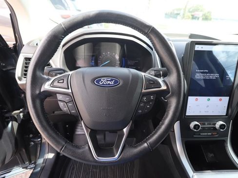 Used 2022 Ford Edge SEL w/ Sport Appearance Package AWD/4WD image 18