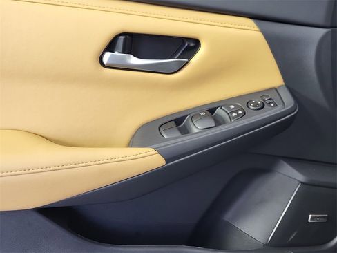 New 2025 Nissan Sentra SV w/ SV Premium Package image 8