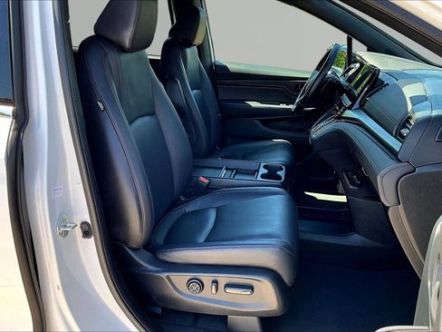 Used 2023 Honda Odyssey Sport image 30